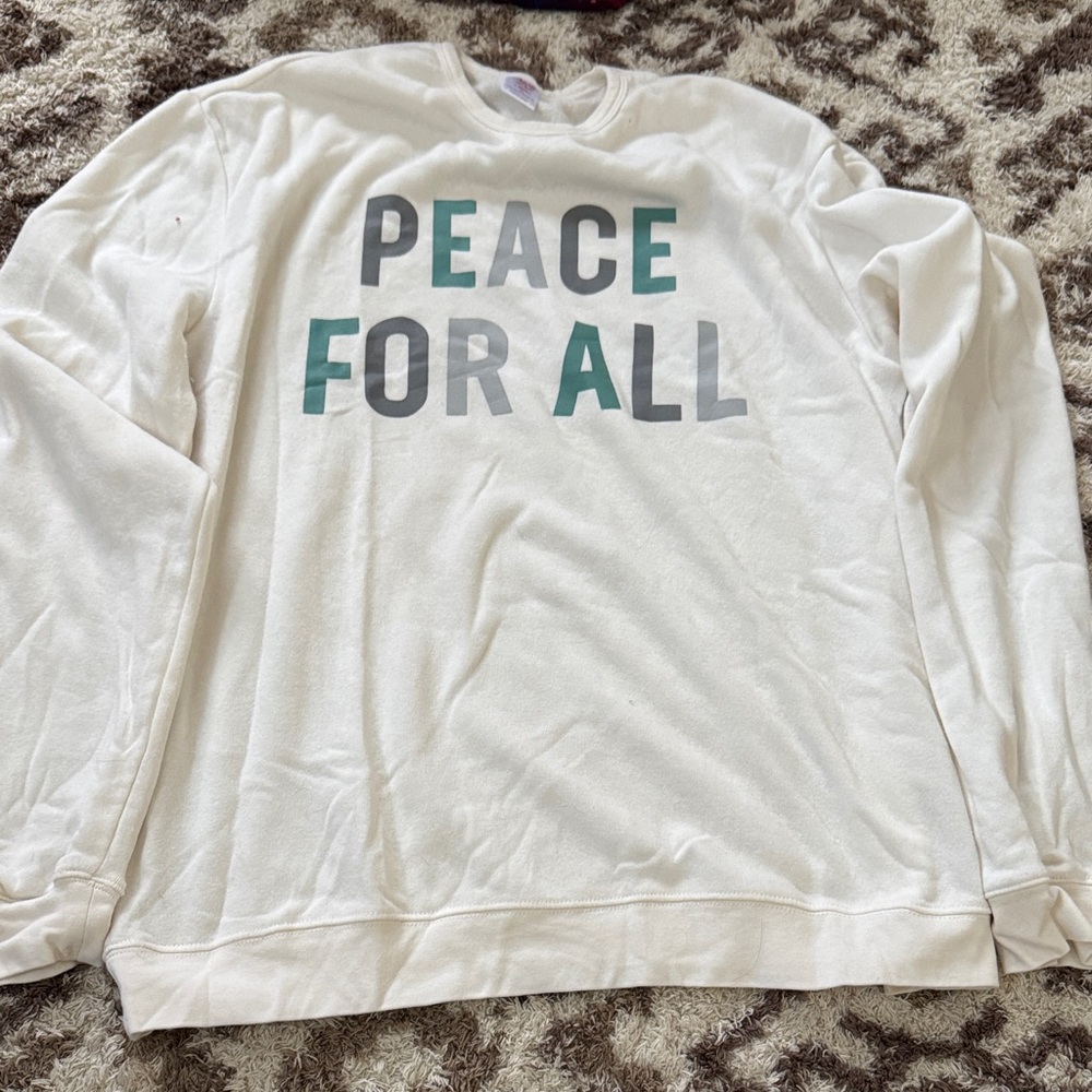 North Pole Woman’s Green and Gray Sleepwear set